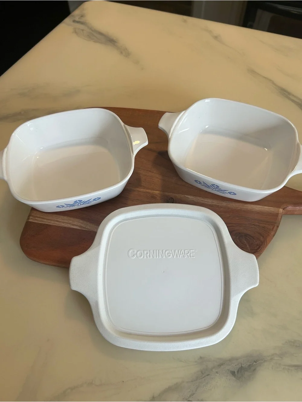 Corningware small casseroles